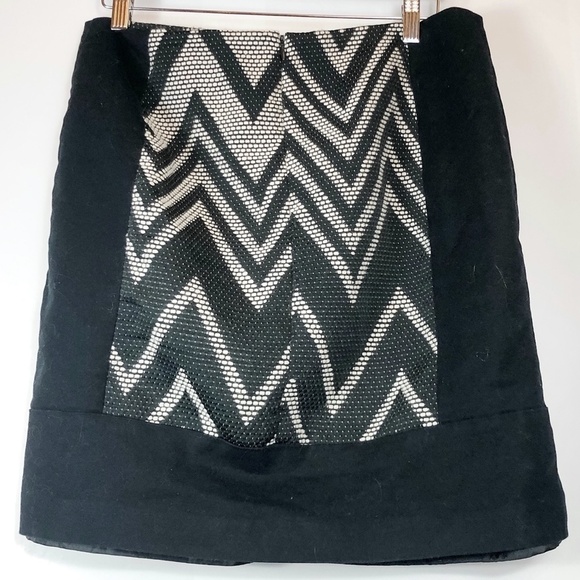 Worthington Chevron Patch Mini Skirt Black & White - Picture 6 of 6